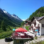 Du Bleu Hotel